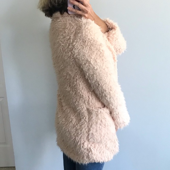 ♥️1 MED LEFT♥️Blush Color Open, Faux Fur Jacket - Picture 6 of 6